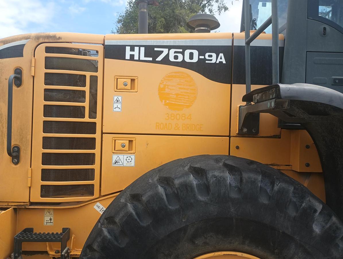 Used 2014 HYUNDAI HL760 9A