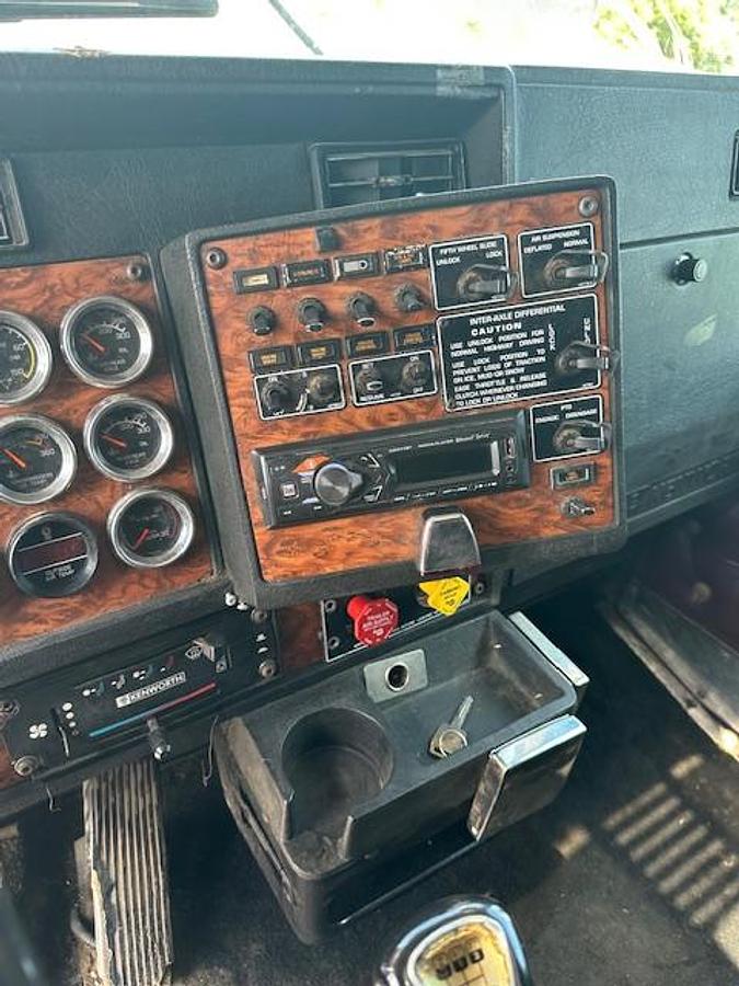 Used 2000 KENWORTH T800