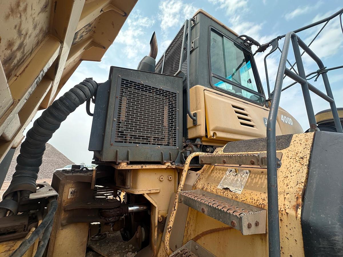 Used 2003 DEERE 400D