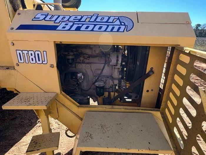 Used 2008 SUPERIOR BROOM DT80J
