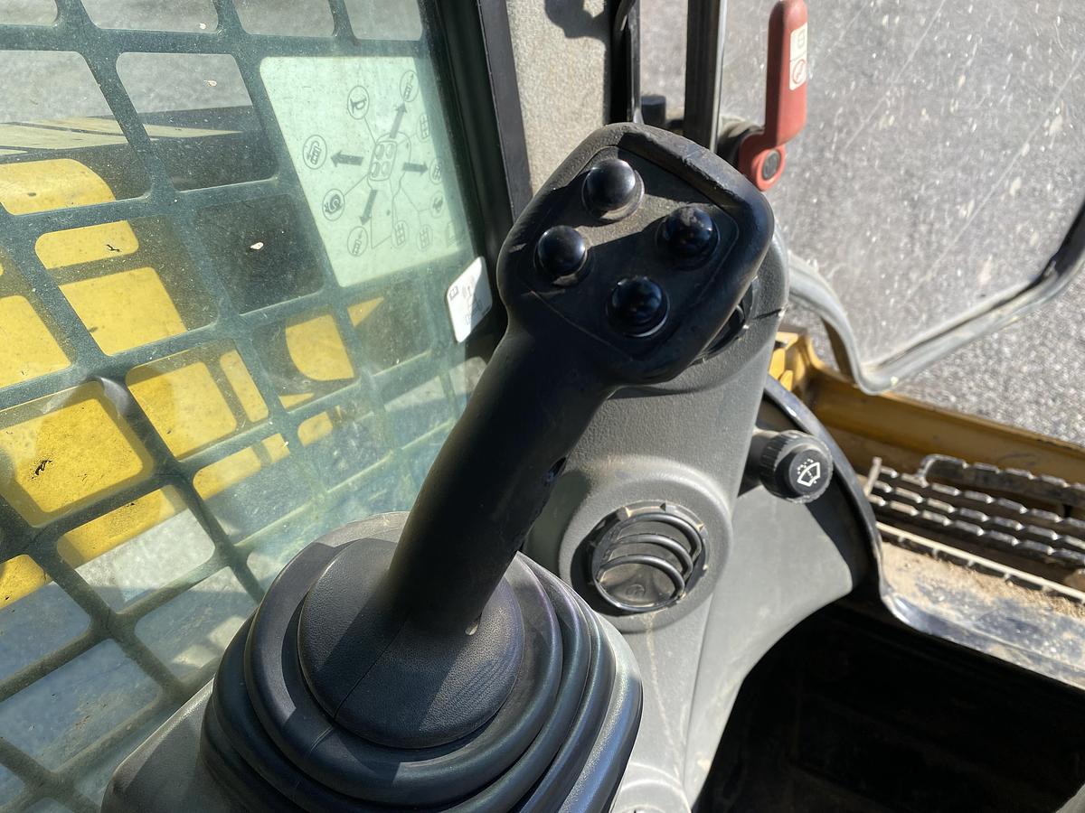 Used 2016 CATERPILLAR 259D