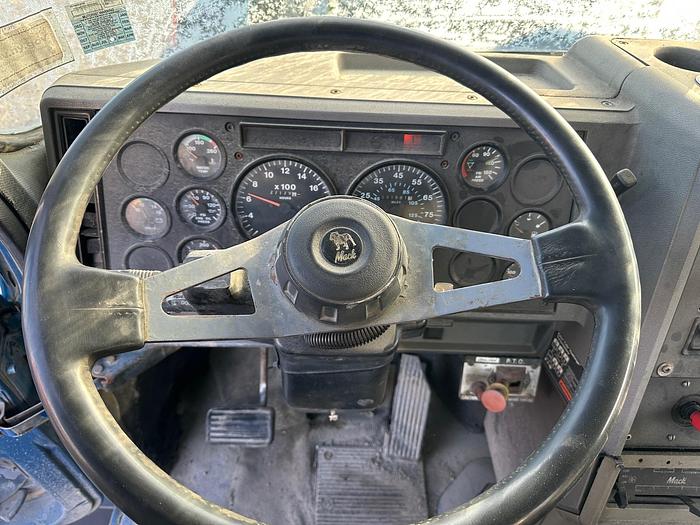 Used 1991 MACK CH613