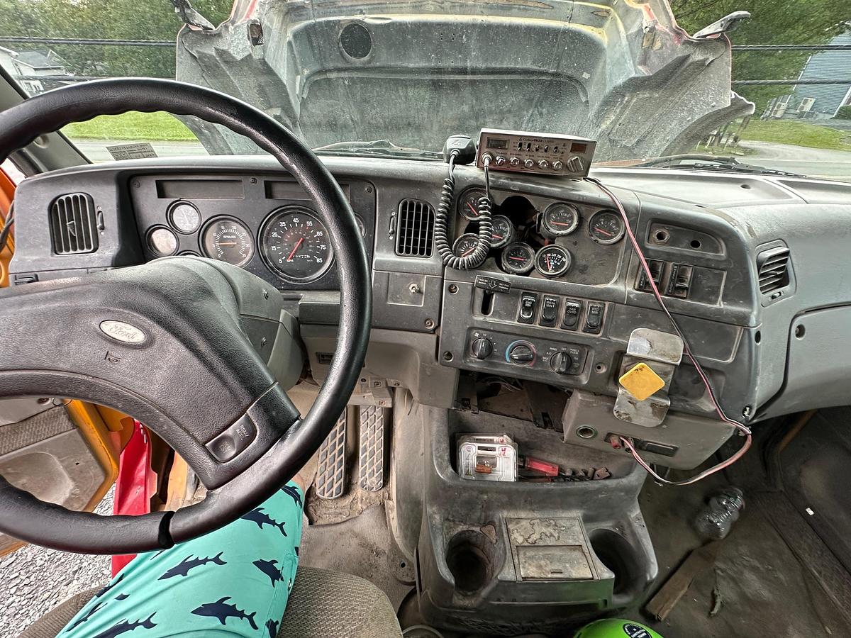 Used 1998 FORD 9500