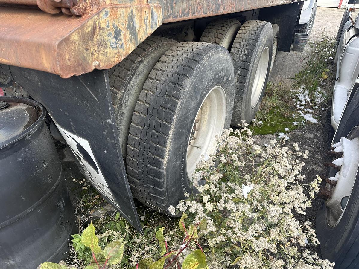 Used 1982 FORD L9000