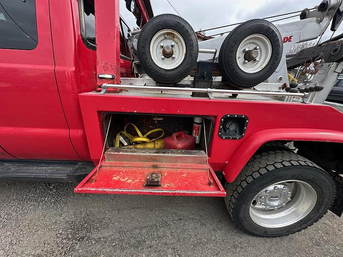 Used 2006 FORD F550 Lariat Wrecker