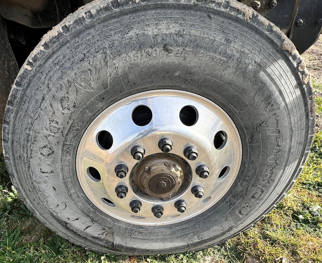 Used 2005 MACK CV713 Granite Dump Truck