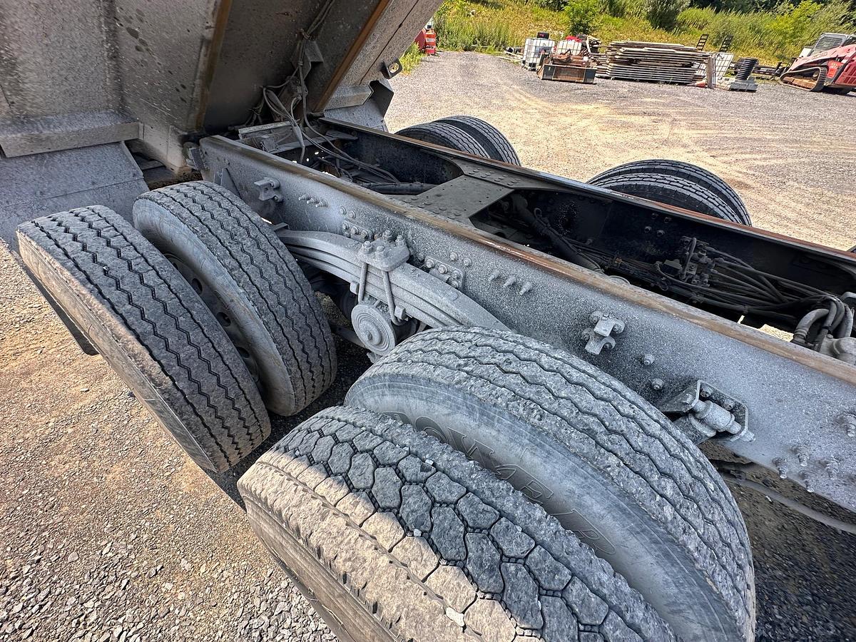 Used 2020 MACK Granite GR64F