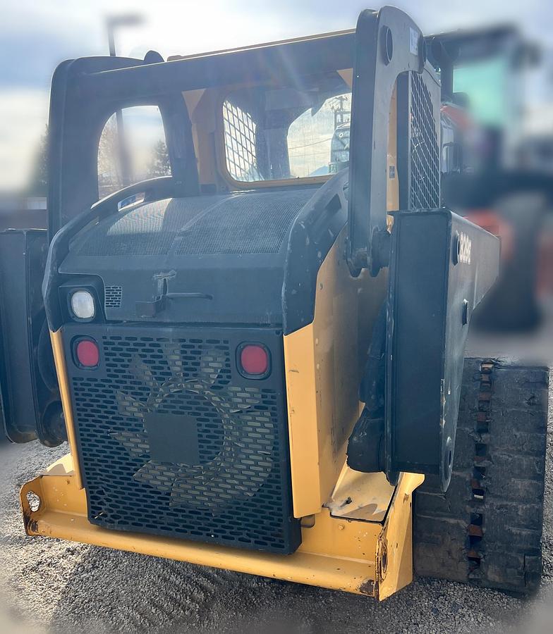 Used 2014 JOHN DEERE 329E