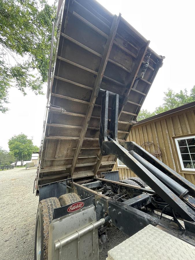 Used 1998 PETERBILT 330