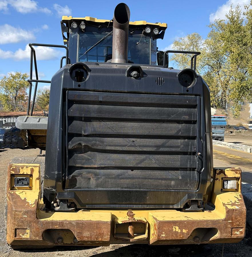 Used 2014 CATERPILLAR 950M