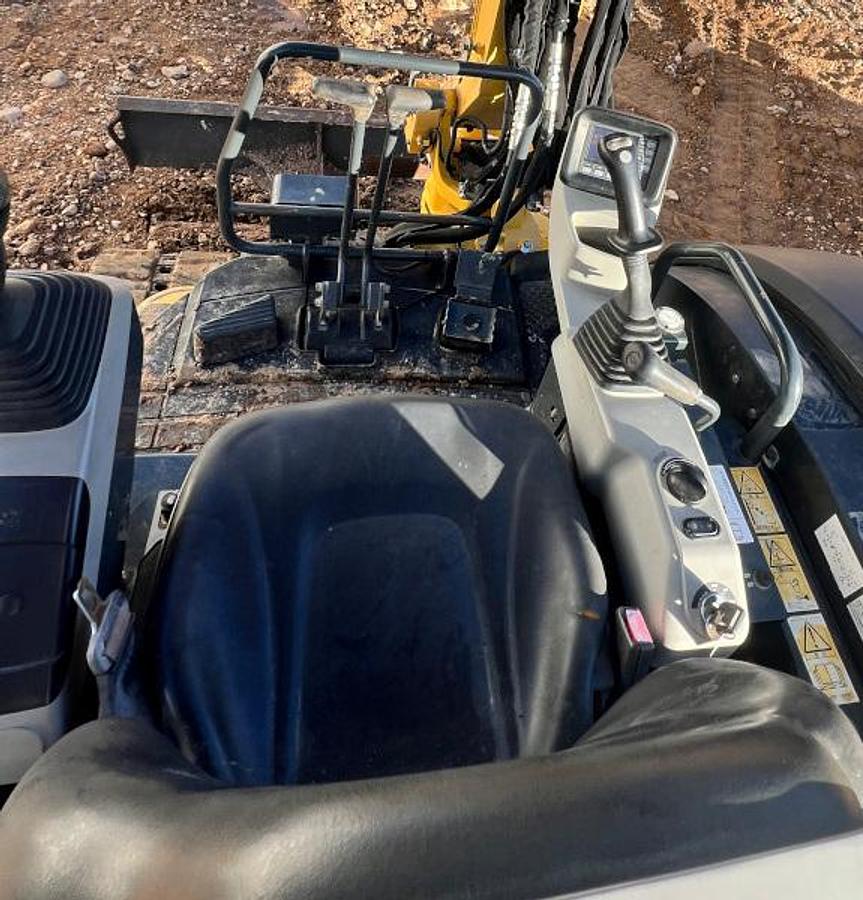 Used 2017 KOMATSU PC45MR-5