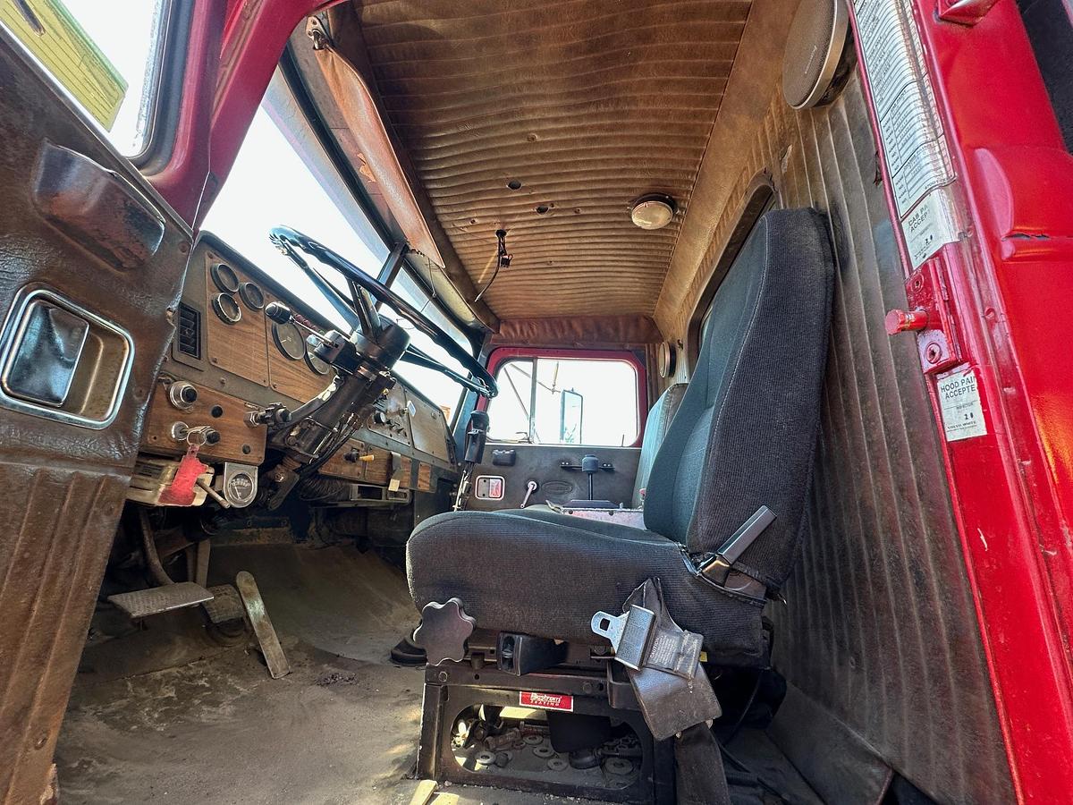 Used 1986 AUTOCAR DK64