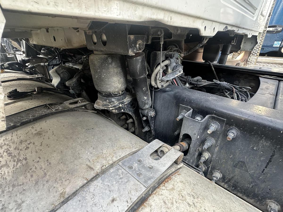 Used 2013 MACK Granite CU713