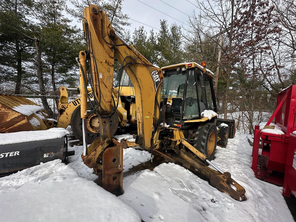 Used 2004 CATERPILLAR 420D IT