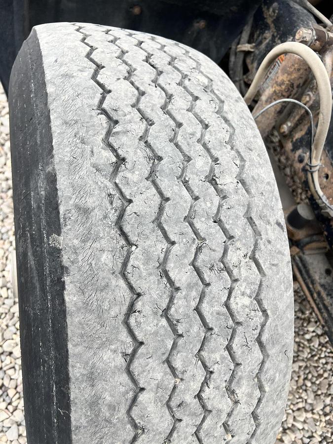 Used 2000 MACK RD688s