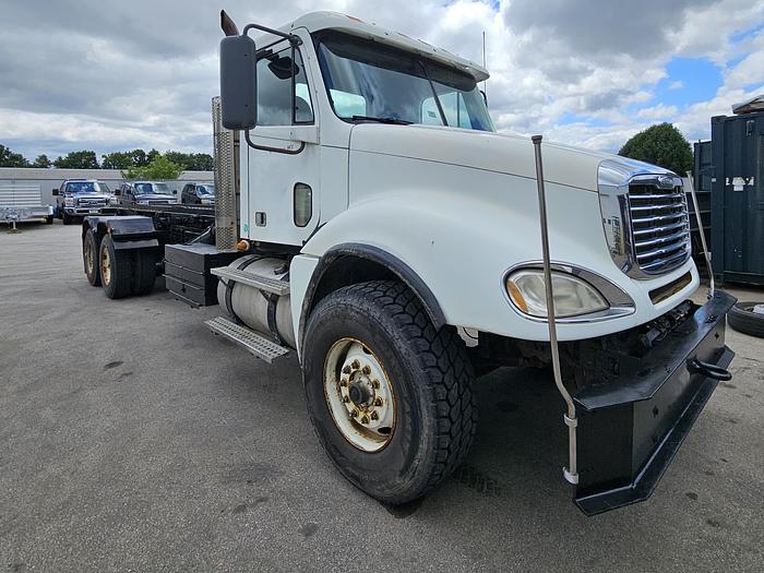 Used 2008 FREIGHTLINER Columbia