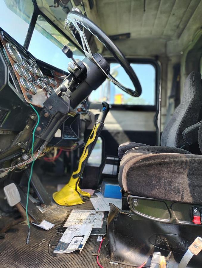 Used 1995 PETERBILT 379