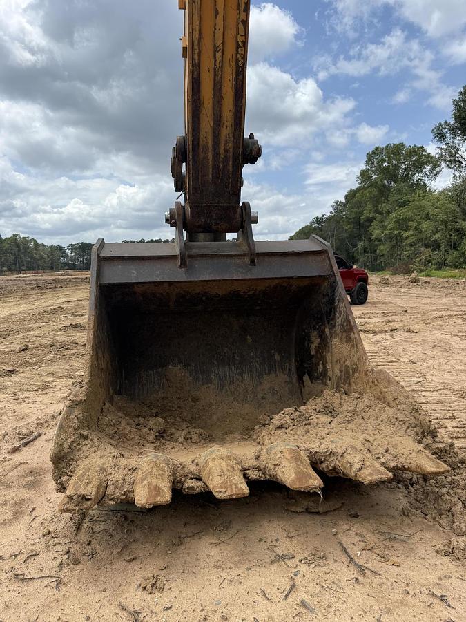 Used 2017 HYUNDAI ROBEX 480LC