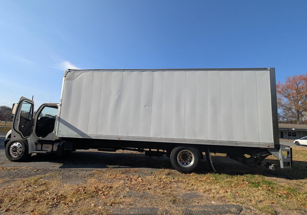 Used 2017 FREIGHTLINER M2 106