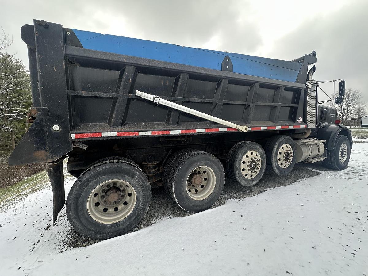 Used 2002 KENWORTH T800