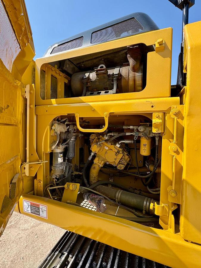 Used 2012 CATERPILLAR 329EL