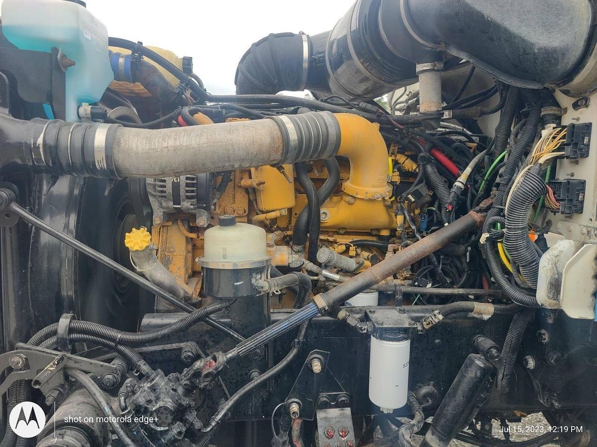 Used 2008 PETERBILT 365 Crane