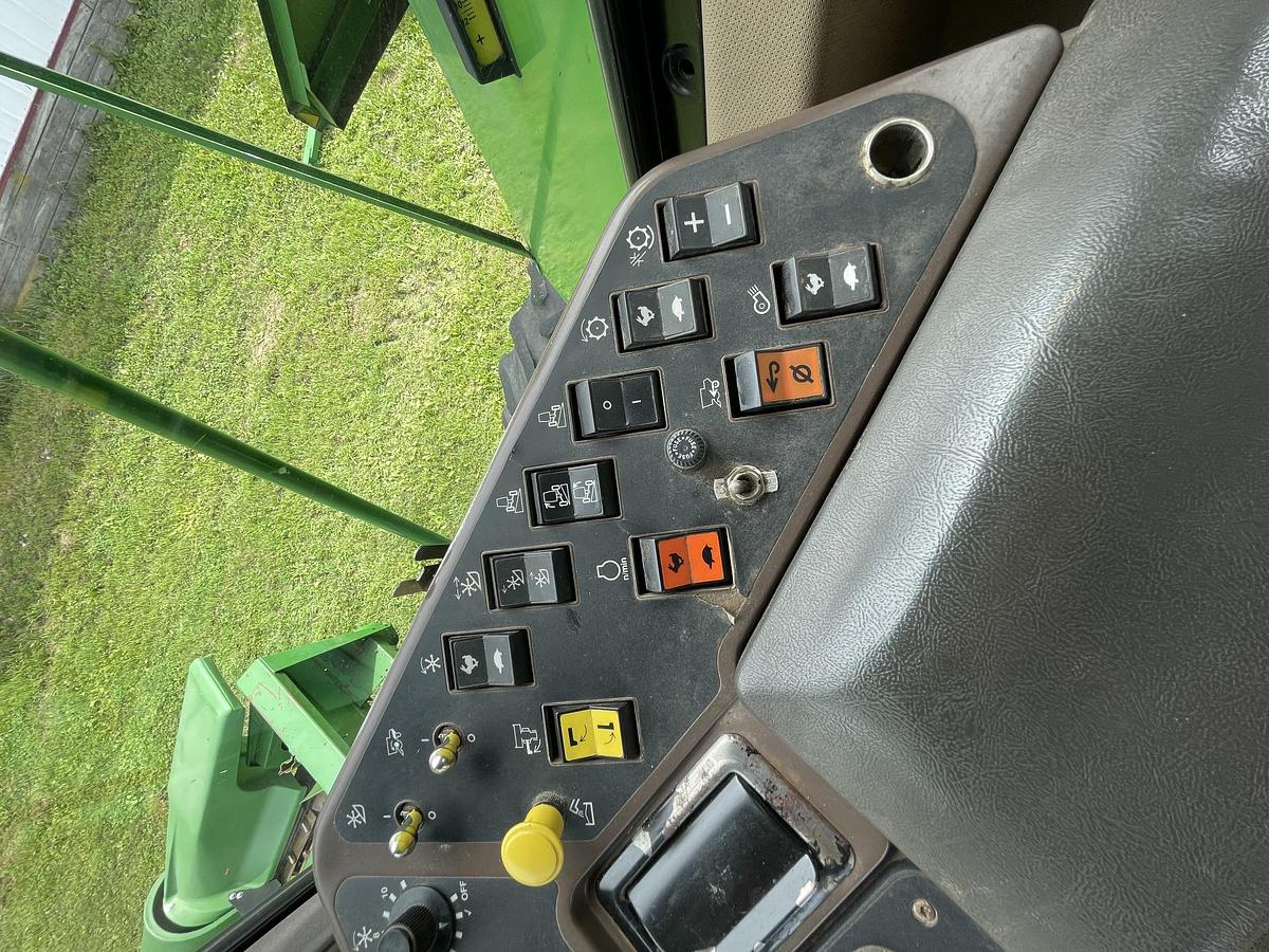 Used 1996 JOHN DEERE 9500 Sidehill combine