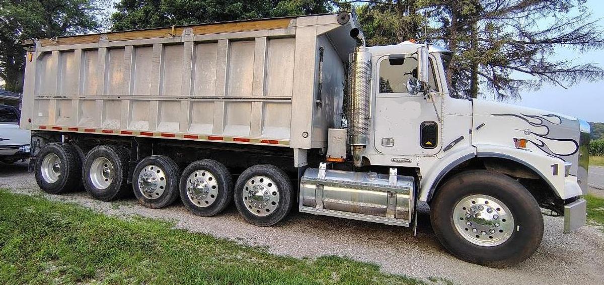 Used 1999 FREIGHTLINER 5-Axle