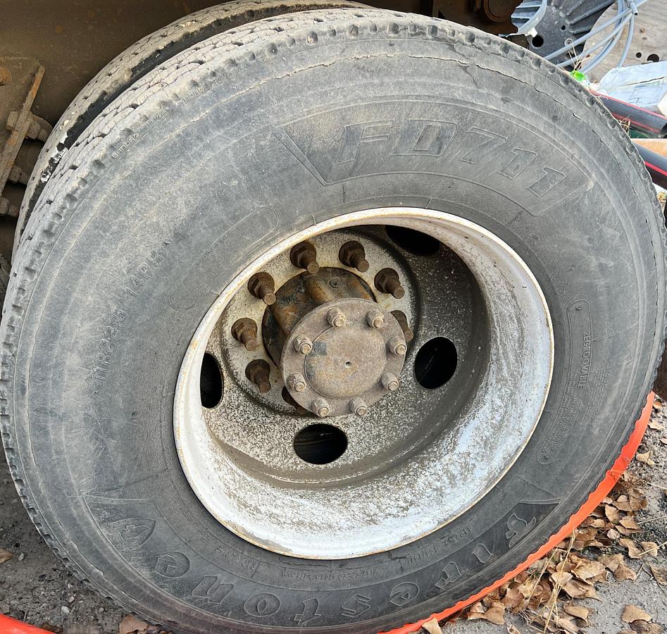 Used 2013 KENWORTH t800