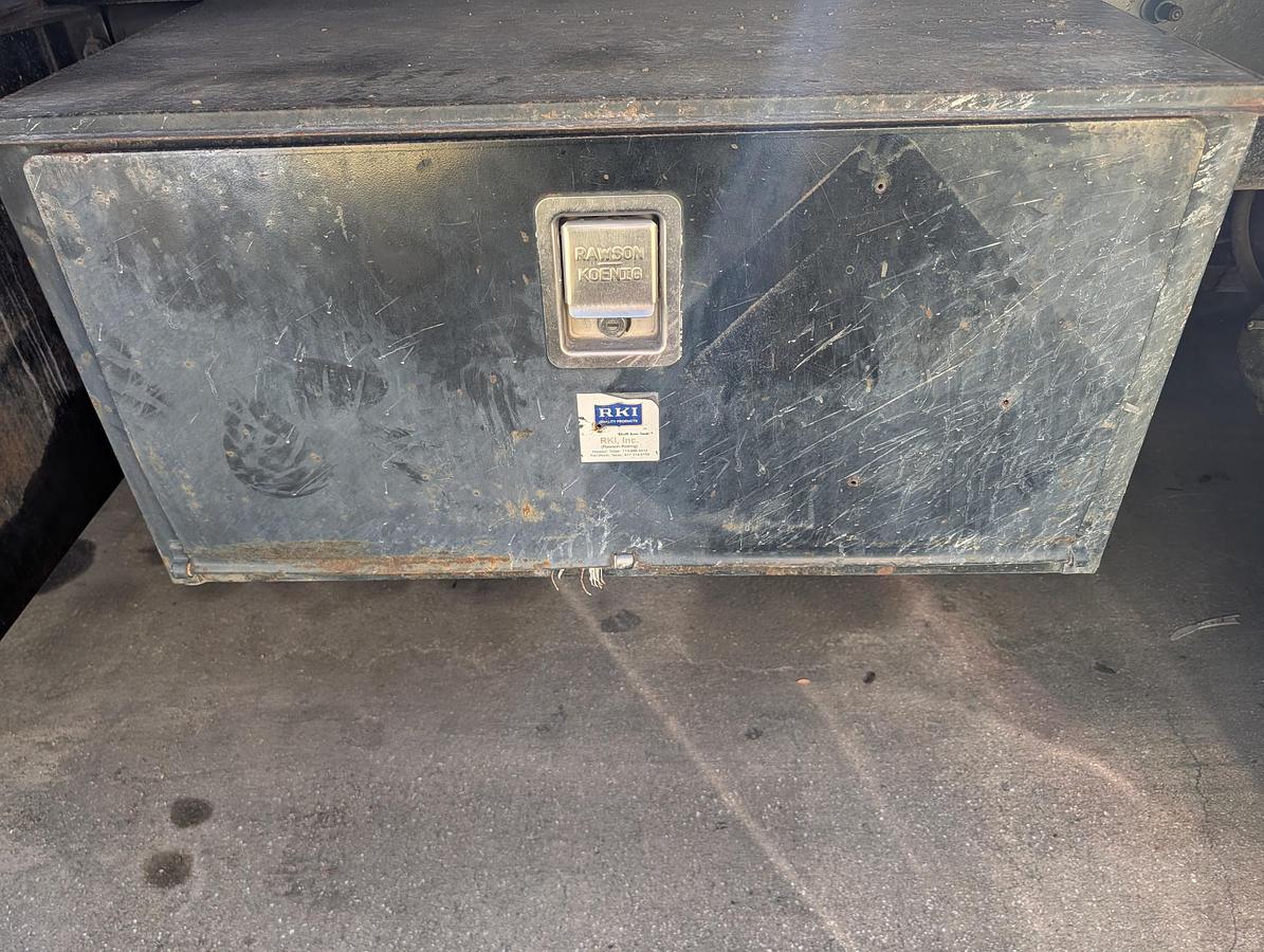 Used 2003 MACK RD688S