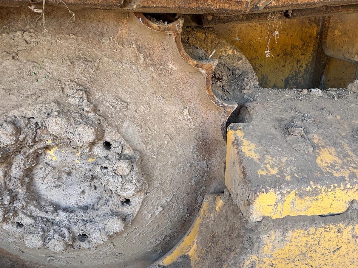 Used 2005 DEERE 650J LGP