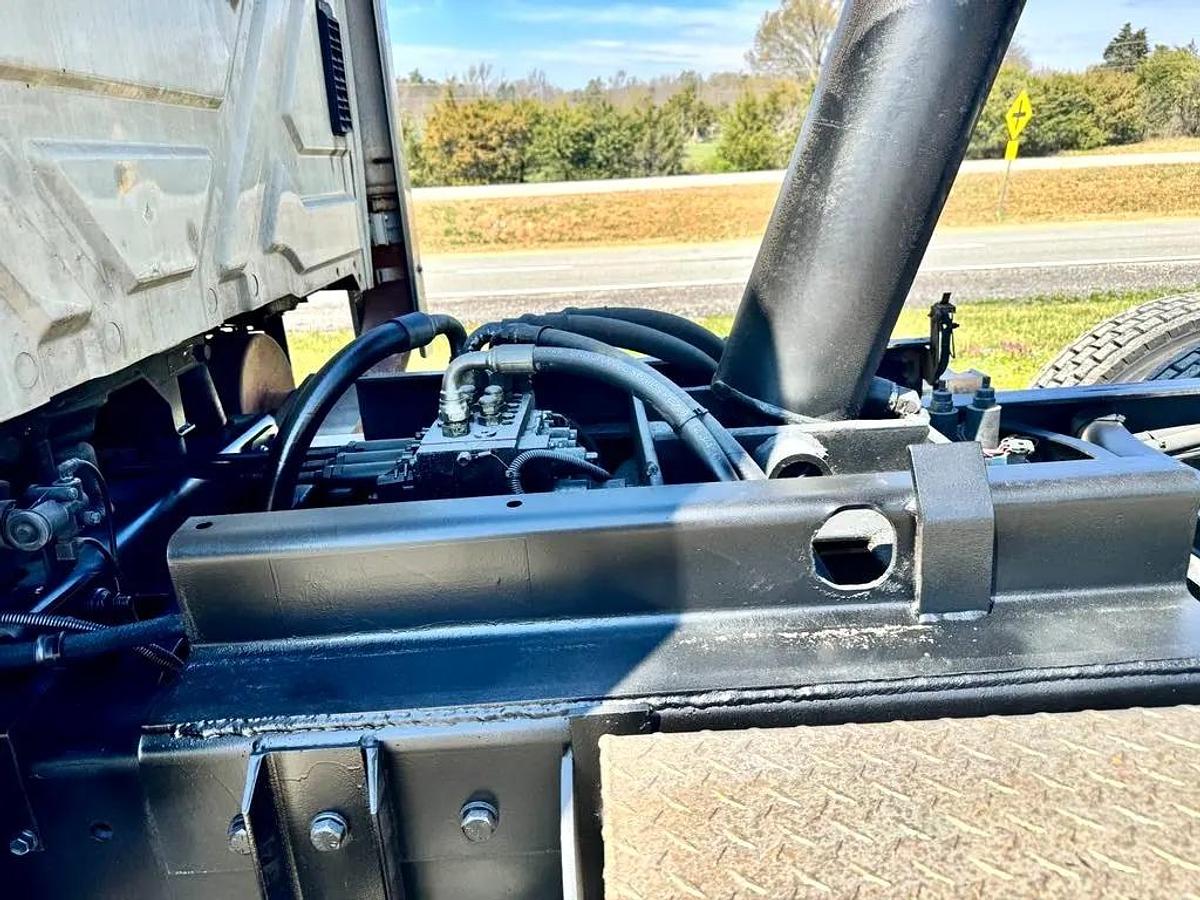 Used 2012 INTERNATIONAL 7600