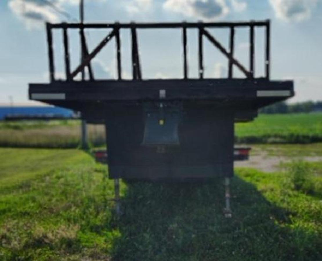 Used 2004 CUSTOM BUILT 33 foot