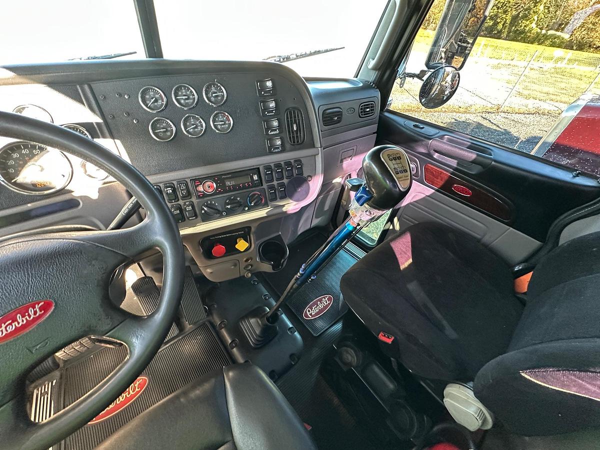 Used 2016 PETERBILT 367