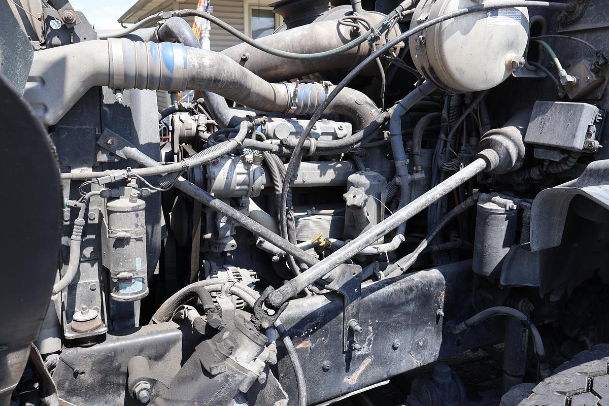 Used 2006 MACK CT713 Granite