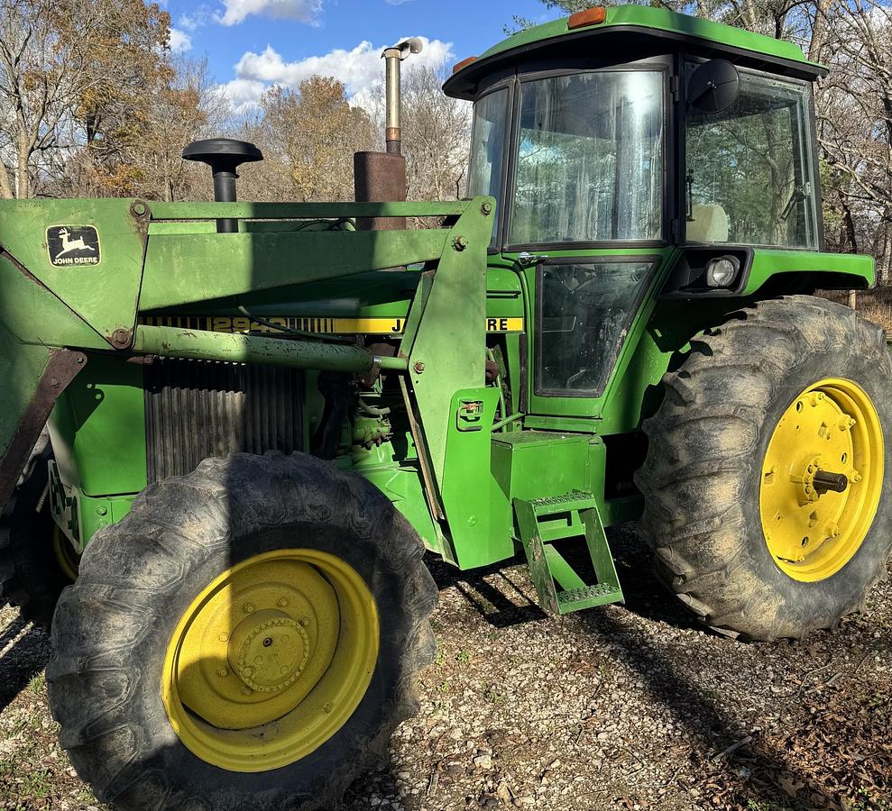 Used 1982 JOHN DEERE 2940