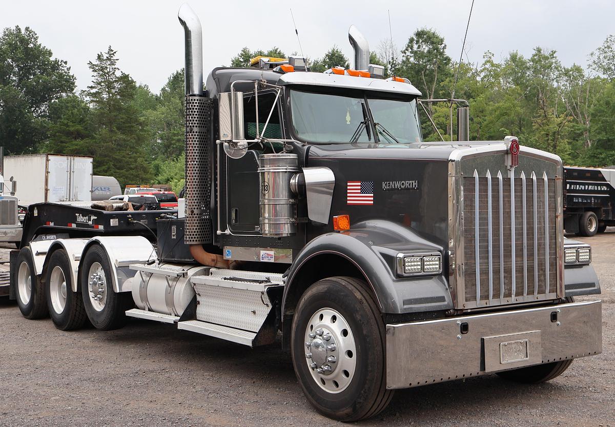 Used 2008 KENWORTH W900