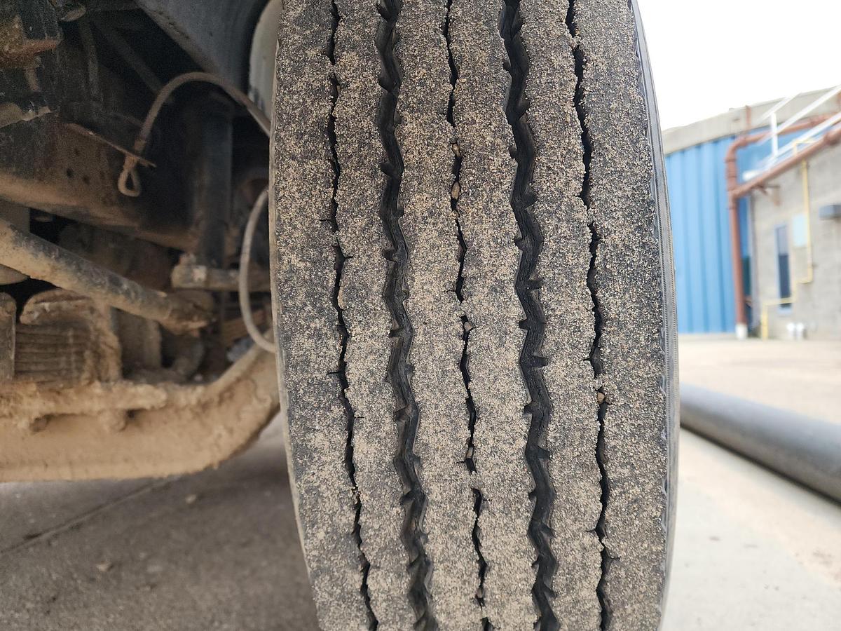 Used 1993 INTERNATIONAL 4700  4x2