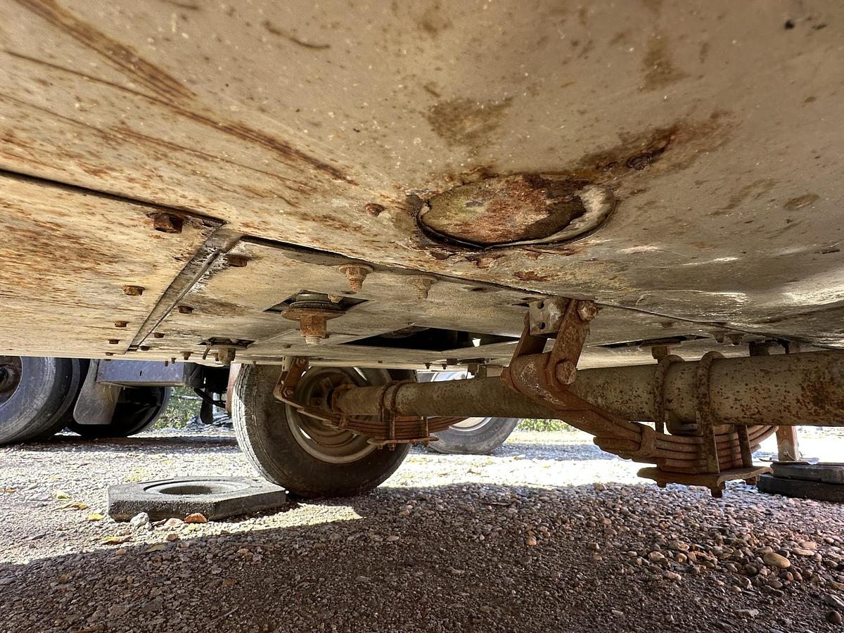 Used 1995 LEROI Q185JD-E