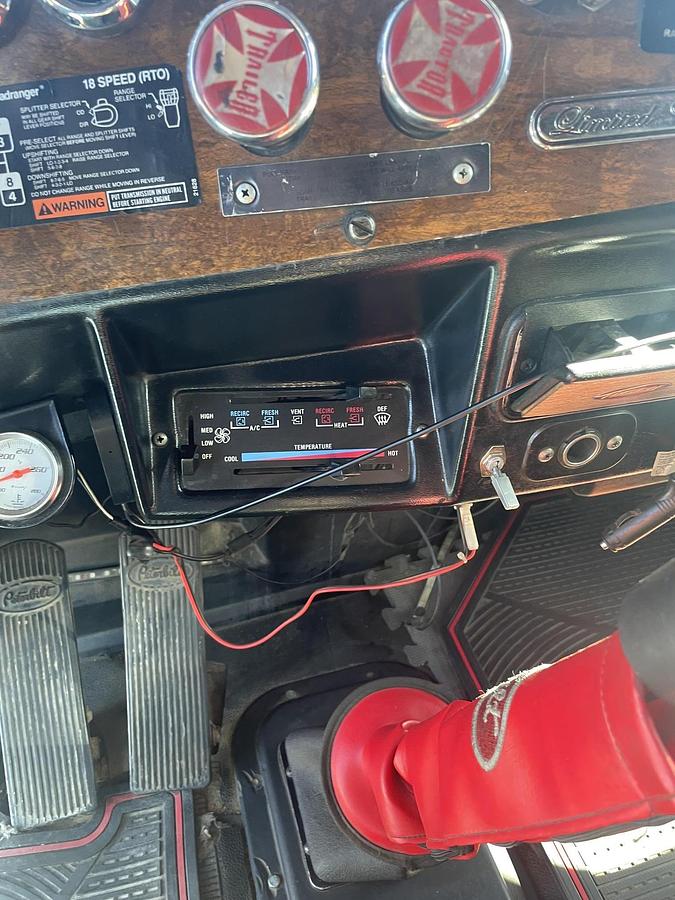 Used 1989 PETERBILT 379