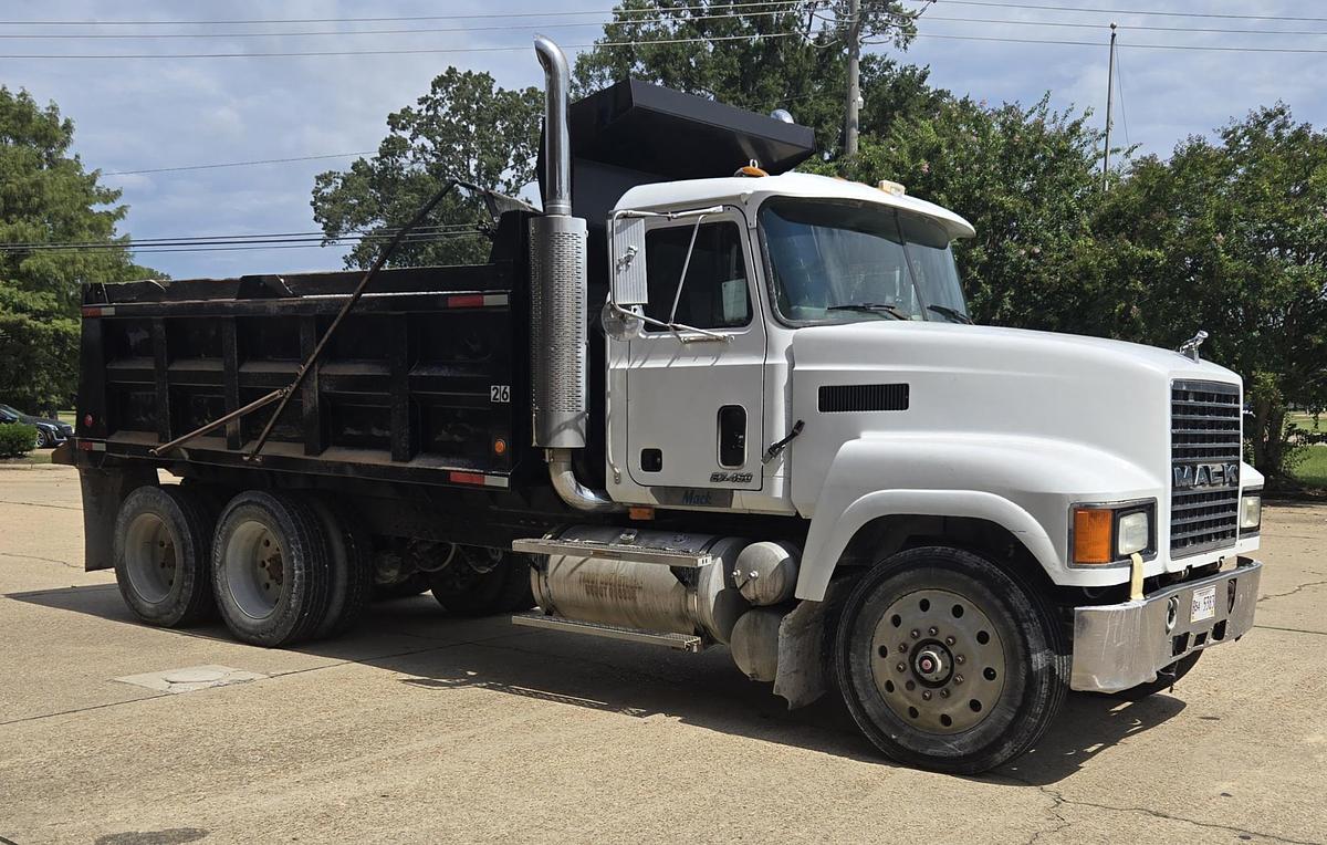 Used 1999 MACK CH 613