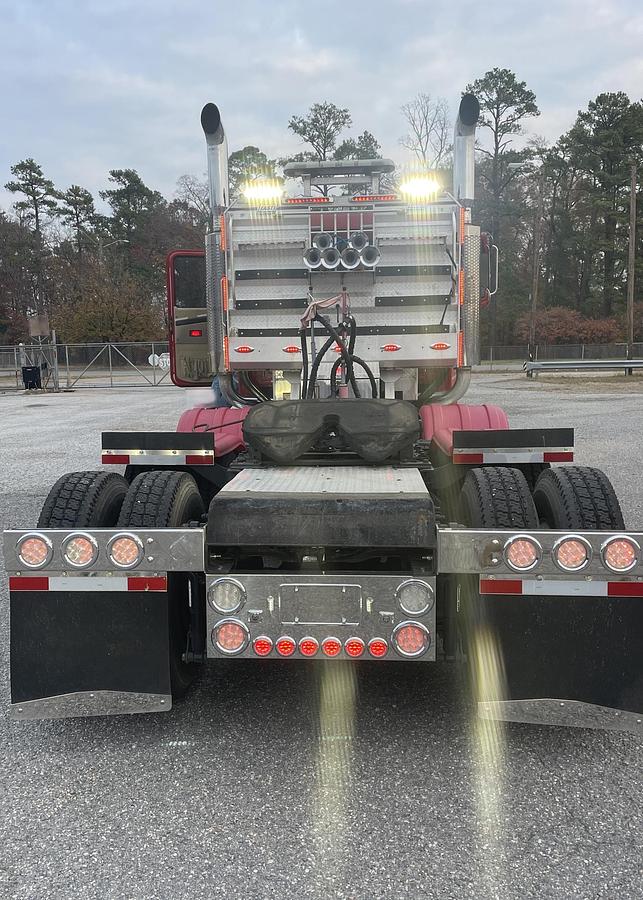 Used 2001 MACK CHU613