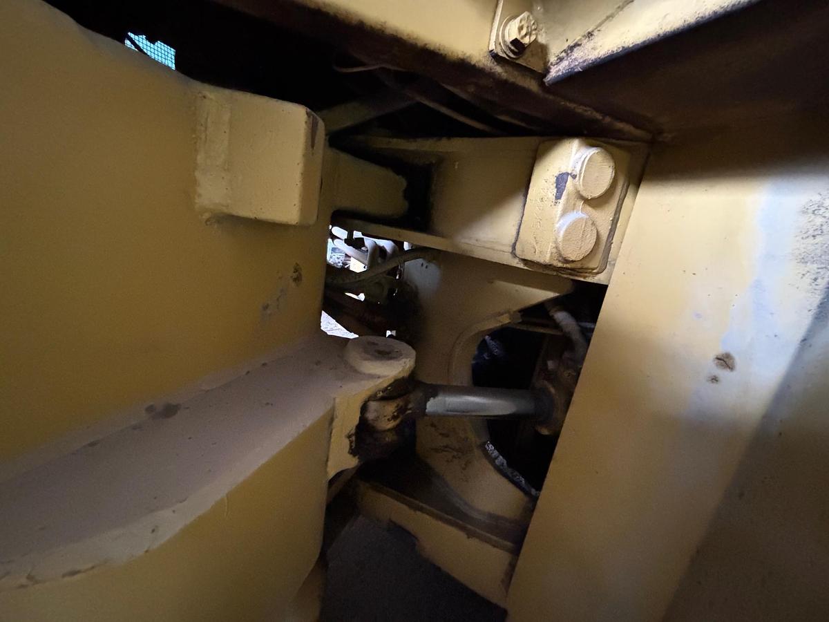 Used 1977 CATERPILLAR 980D