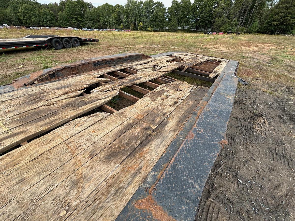 Used 2021 LOAD TRAIL 5874