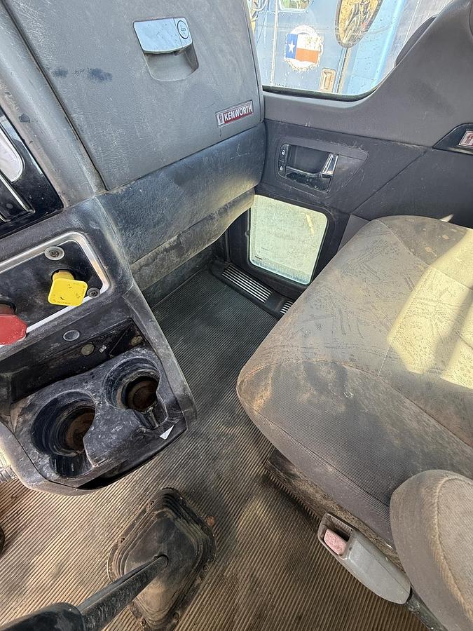 Used 2008 KENWORTH T800
