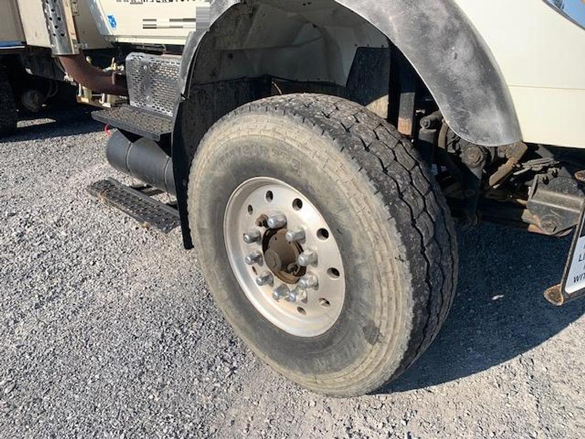 Used 2006 INTERNATIONAL 7600