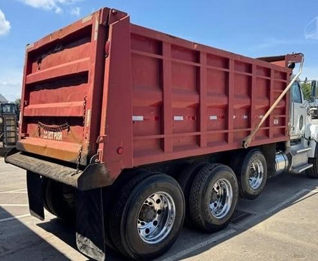 Used 2013 WESTERN STAR 4700