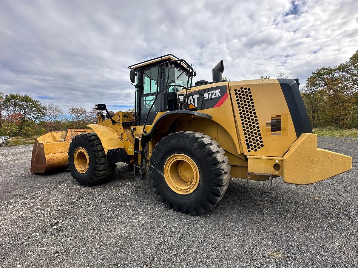 Used 2013 CATERPILLAR 972K