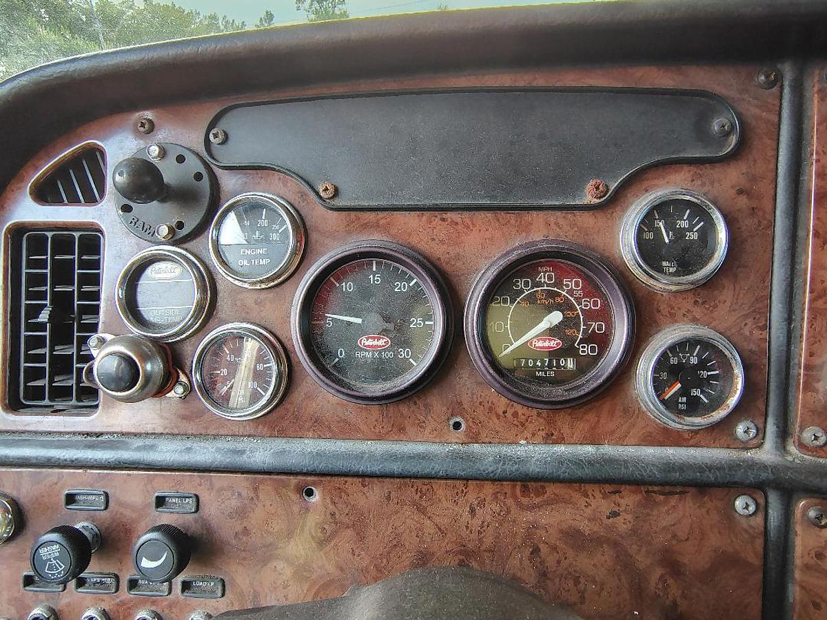 Used 2005 PETERBILT 379