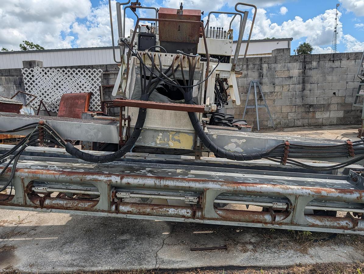 Used 1999 SOMERO S-240 Laser Screed